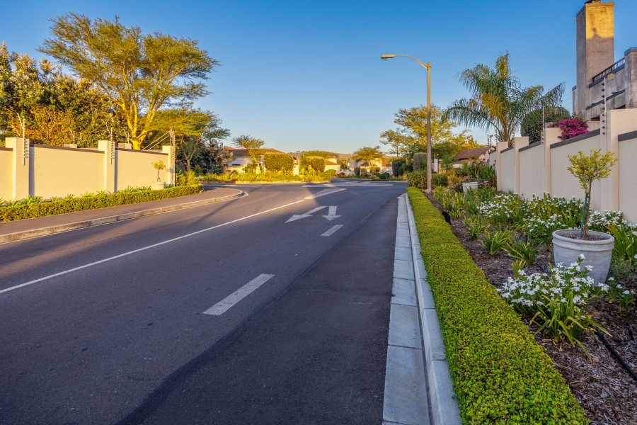 6 Bedroom Property for Sale in Deo Gracia Western Cape